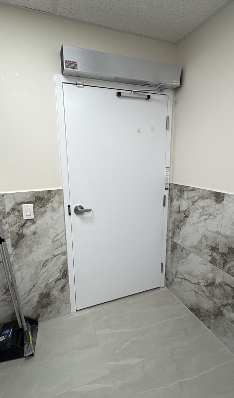 Why Choose Farron for Automatic Door Repair?